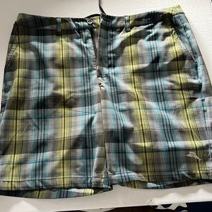Tommy Bahama walking shorts size 38